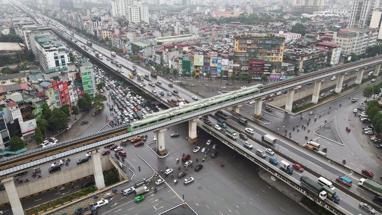 Nút giao thông Nguyễn Trãi - Khuất Duy Tiến